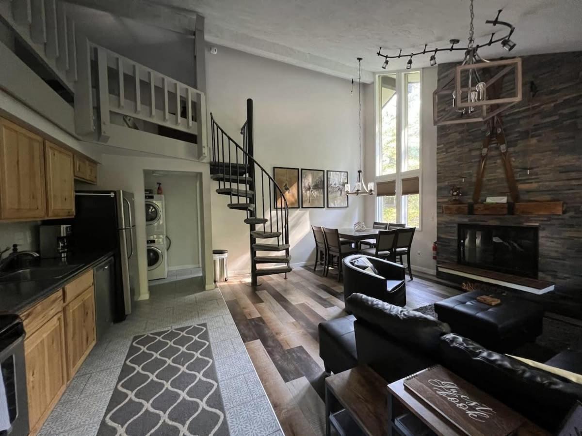 Boyne Mountain Condo -Sleeps 12 Boyne Falls Eksteriør bilde