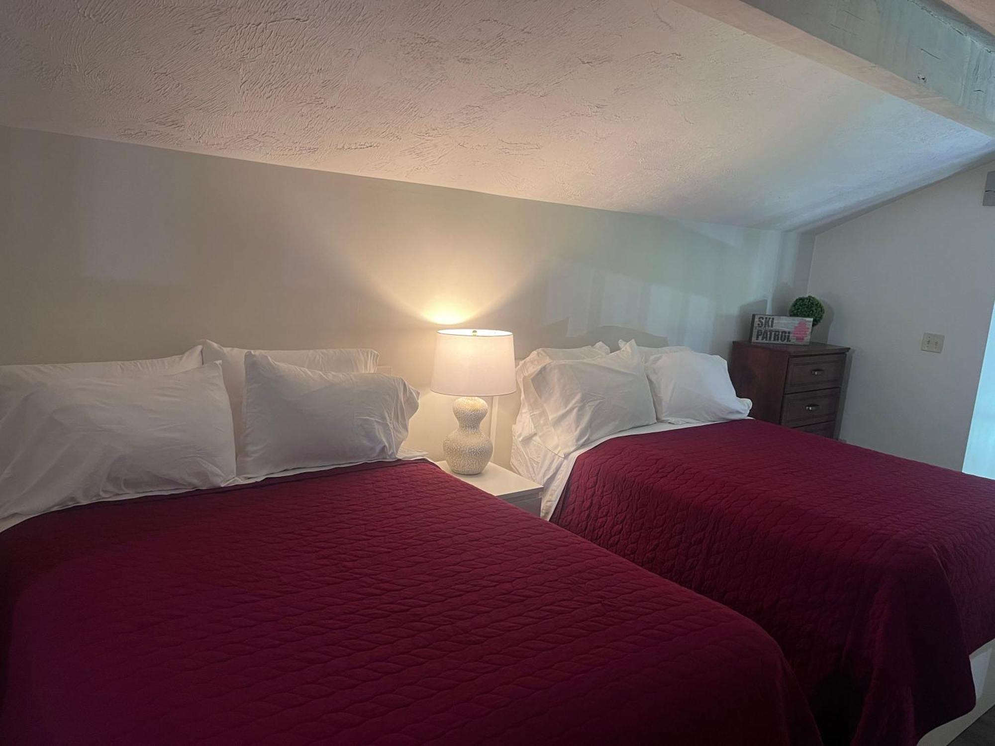 Boyne Mountain Condo -Sleeps 12 Boyne Falls Eksteriør bilde